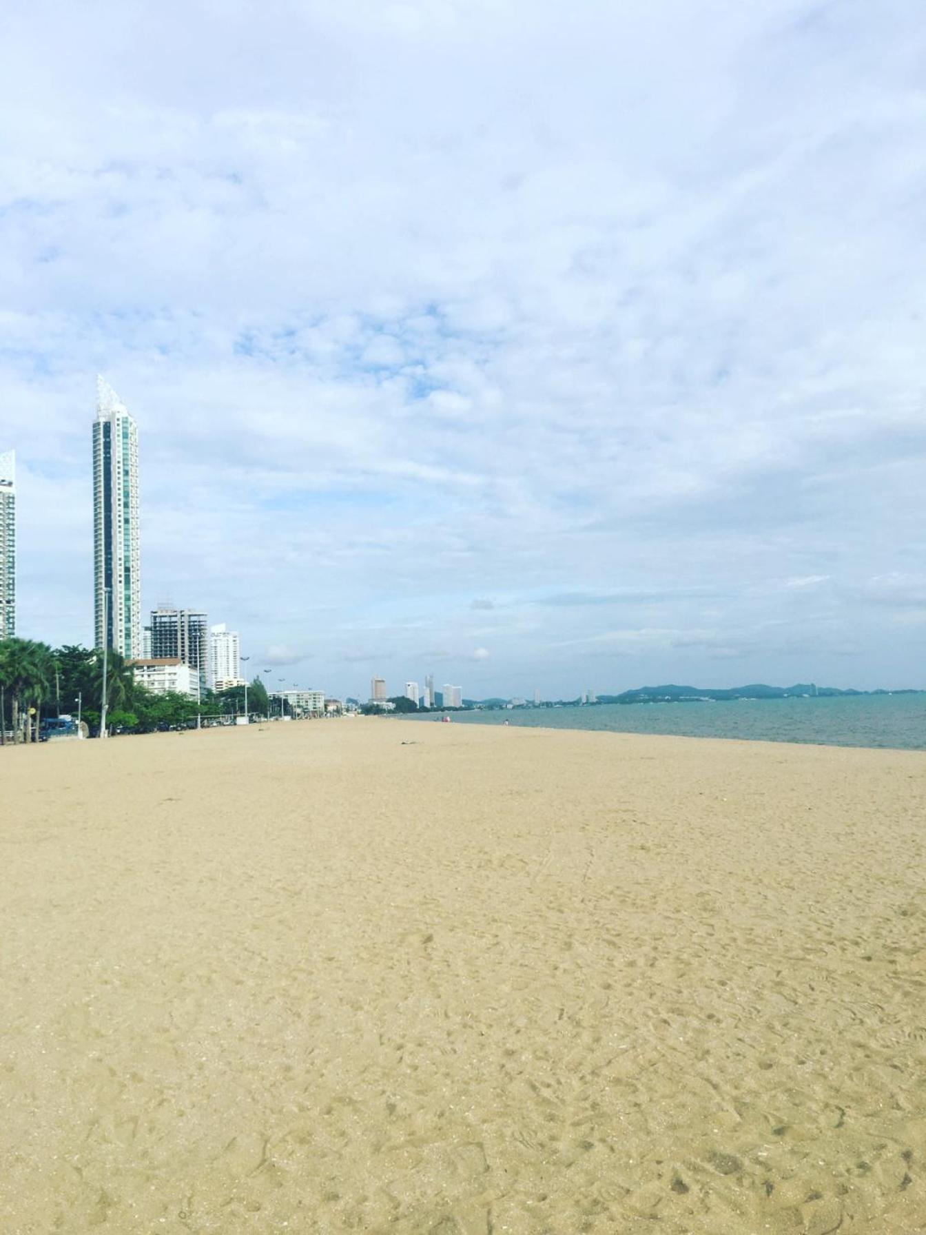 Studio Room Seaview Jomtien Eksteriør billede