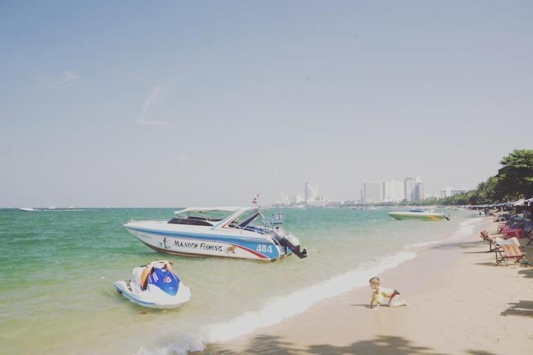 Studio Room Seaview Jomtien Eksteriør billede